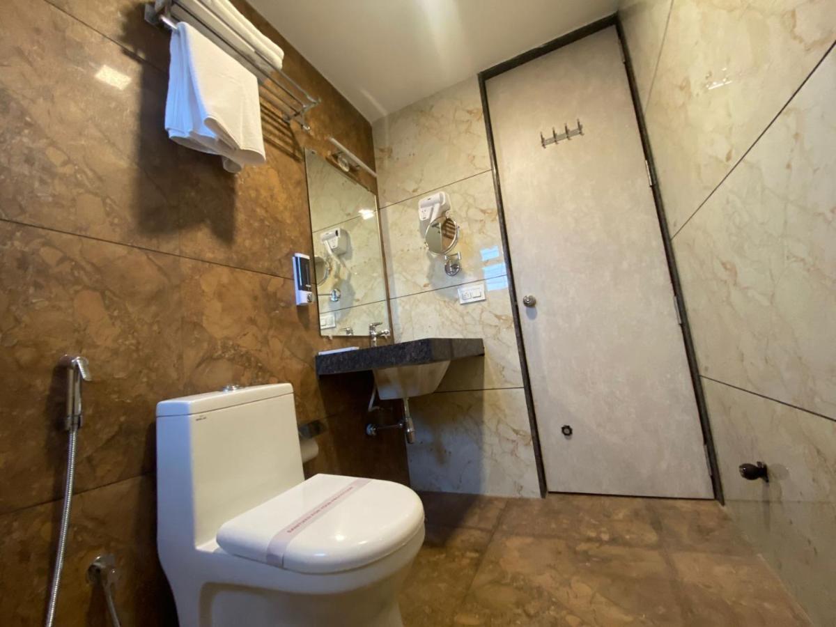 The Urban Hive Hotel Belgaum Dış mekan fotoğraf