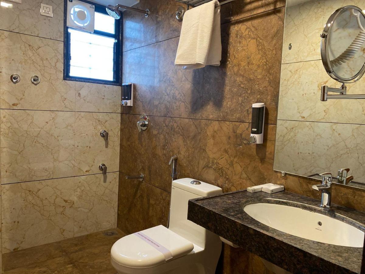 The Urban Hive Hotel Belgaum Dış mekan fotoğraf