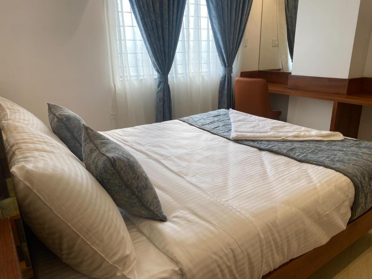 The Urban Hive Hotel Belgaum Dış mekan fotoğraf