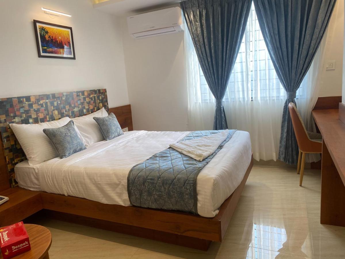 The Urban Hive Hotel Belgaum Dış mekan fotoğraf