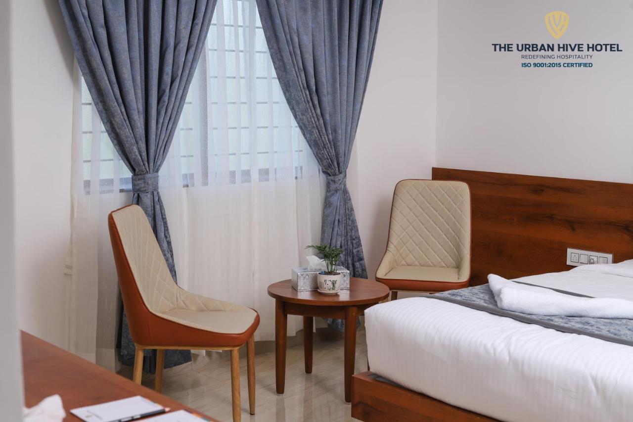 The Urban Hive Hotel Belgaum Dış mekan fotoğraf