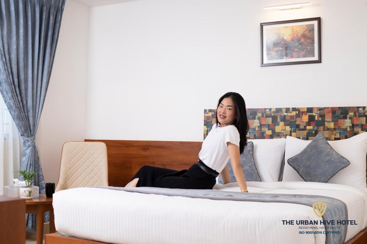 The Urban Hive Hotel Belgaum Dış mekan fotoğraf