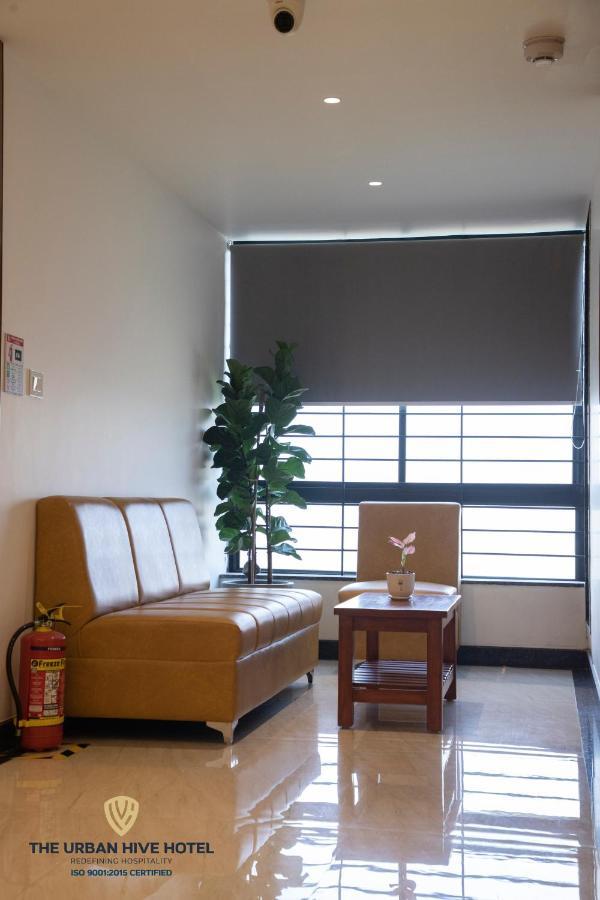 The Urban Hive Hotel Belgaum Dış mekan fotoğraf