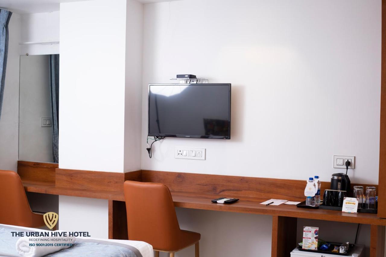 The Urban Hive Hotel Belgaum Dış mekan fotoğraf