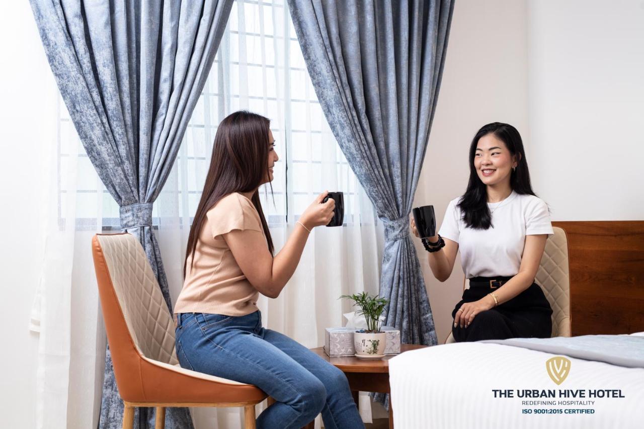 The Urban Hive Hotel Belgaum Dış mekan fotoğraf