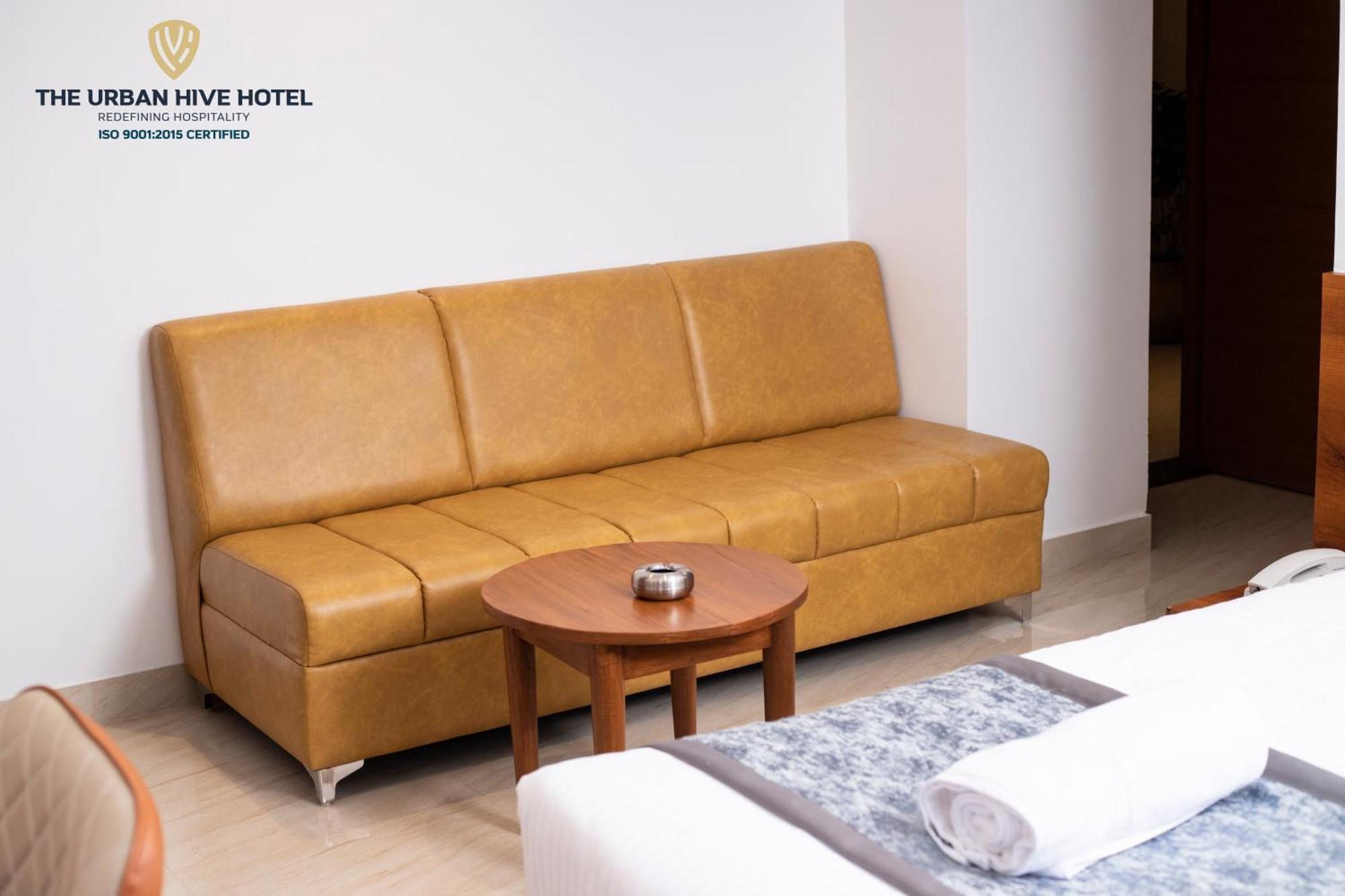 The Urban Hive Hotel Belgaum Dış mekan fotoğraf