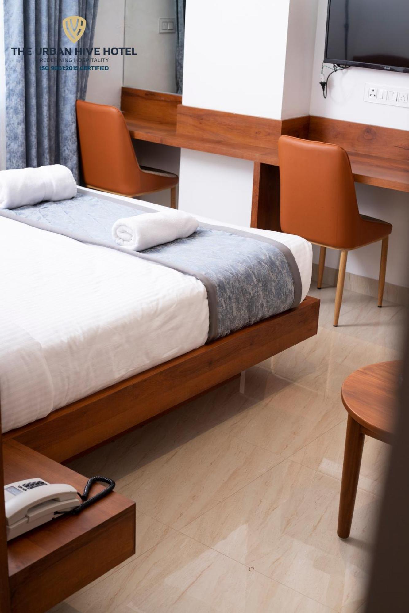 The Urban Hive Hotel Belgaum Dış mekan fotoğraf